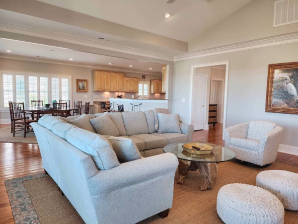 Luxury 5 Bedroom Beach Home- Steps to Beach
